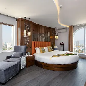 4* Hotel Tgt