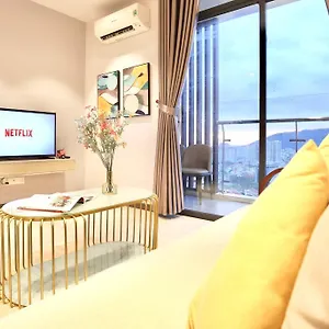 csj-tower-vng-tu-luxury-apartment-pool-sea-view.hotelsvungtau.com/